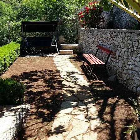 Holiday House / Private Beach * Bobovisca