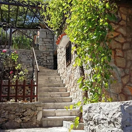 Holiday House / Private Beach Σπίτι διακοπών *